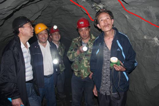 D:My DocumentsMy Pictures隊(duì)長潼關(guān)檢查工作5月11日玉石峪六隊(duì)——陜北老李照片 454.jpg